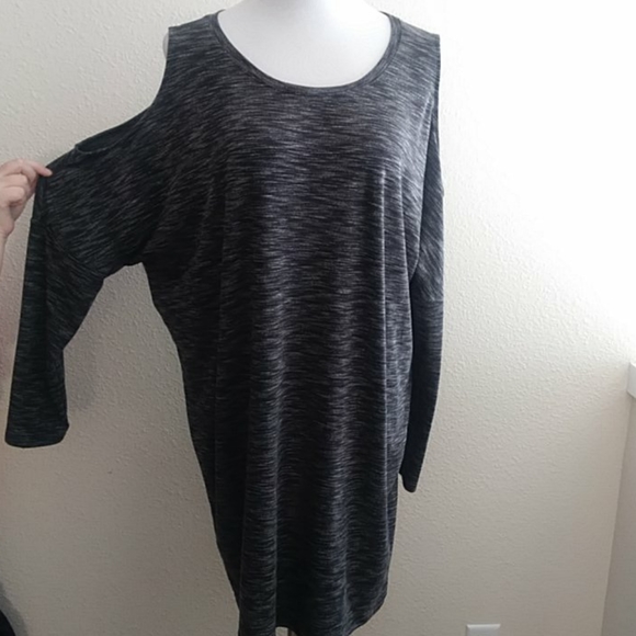 ✨Express Cold Shoulder - Picture 2 of 7